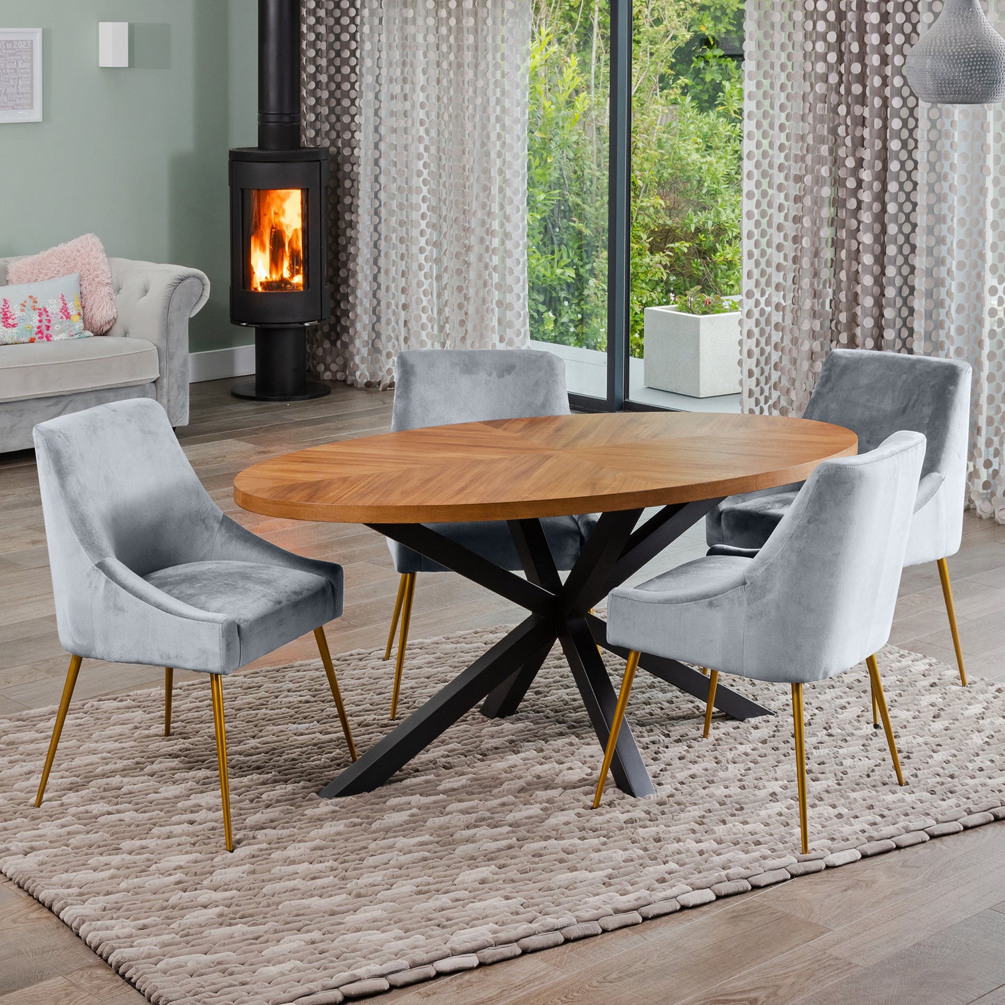 Dossena Oval Dining Table + 4 x Lograto Velvet Chairs